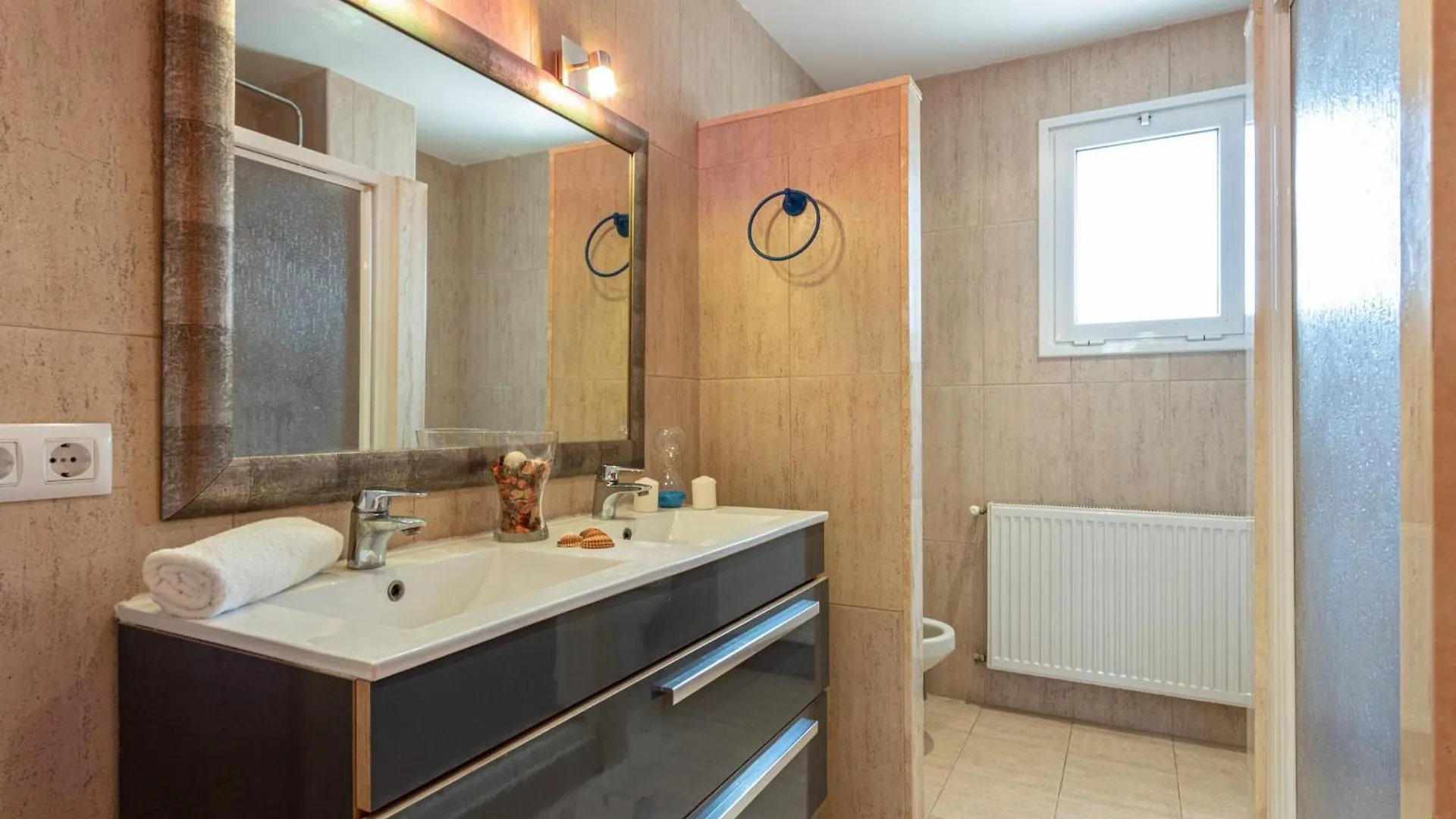 Casa Con Piscina Privada, Jardin, Bbq, Wifi, Garaje Y Cerca De La Playa - Es-89-90 Villa Sant Pere Pescador Spanien